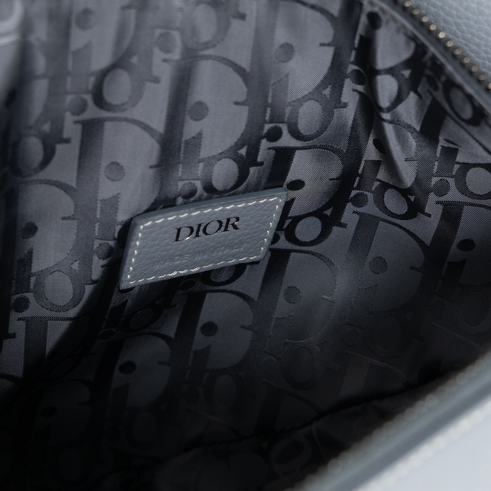 迪奧 CHRISTIAN DIOR Saddle 馬鞍包 1ADPO093YKK 灰皮革SADDLE馬鞍包 防塵袋