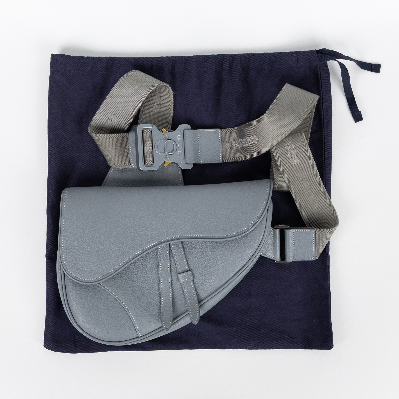 迪奧 CHRISTIAN DIOR Saddle 馬鞍包 1ADPO093YKK 灰皮革SADDLE馬鞍包 防塵袋