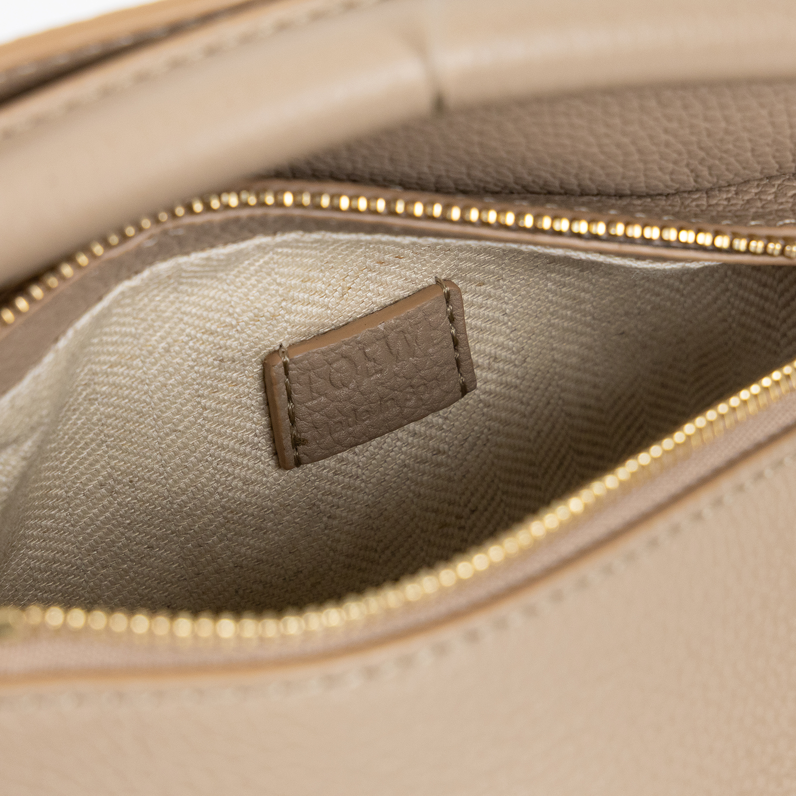 羅意威 LOEWE Mini Puzzle bag 手拿 肩背 斜背包 A510P88X16 淺卡其PUZZLE EDGE MINI 防塵袋/購買證明