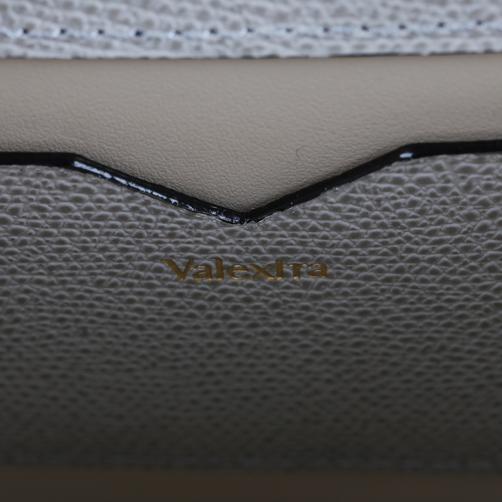 萬萊斯特 VALEXTRA Iside Top handle mini 手提包 WBES0036028 灰ISIDE MINI 防塵袋