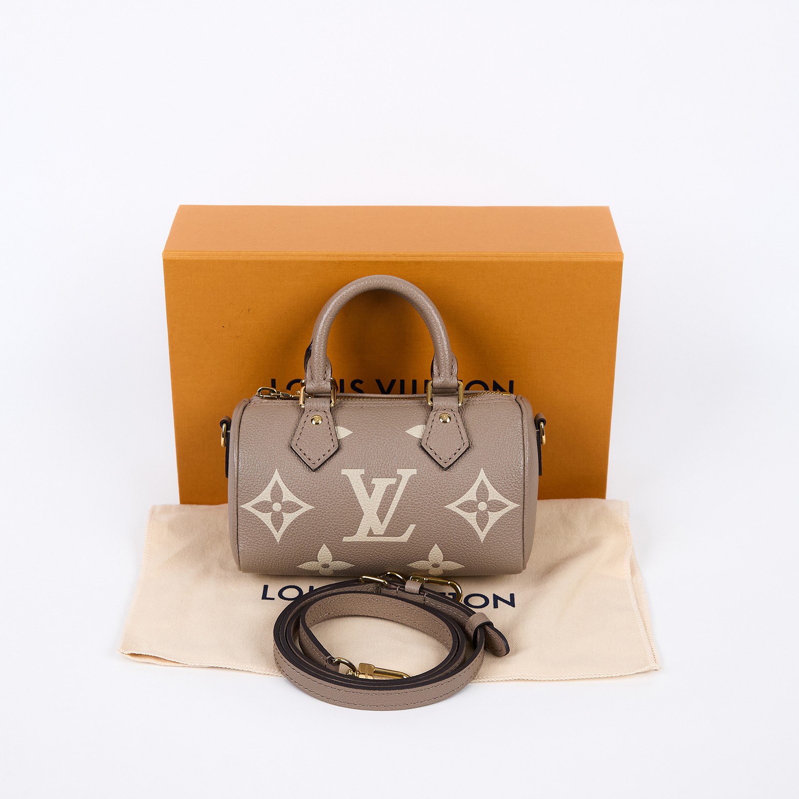 路易威登 LOUIS VUITTON Nano Speedy 手提 斜背 肩背包 灰色 奶油色 M82890 晶片款  原廠盒子/防塵袋