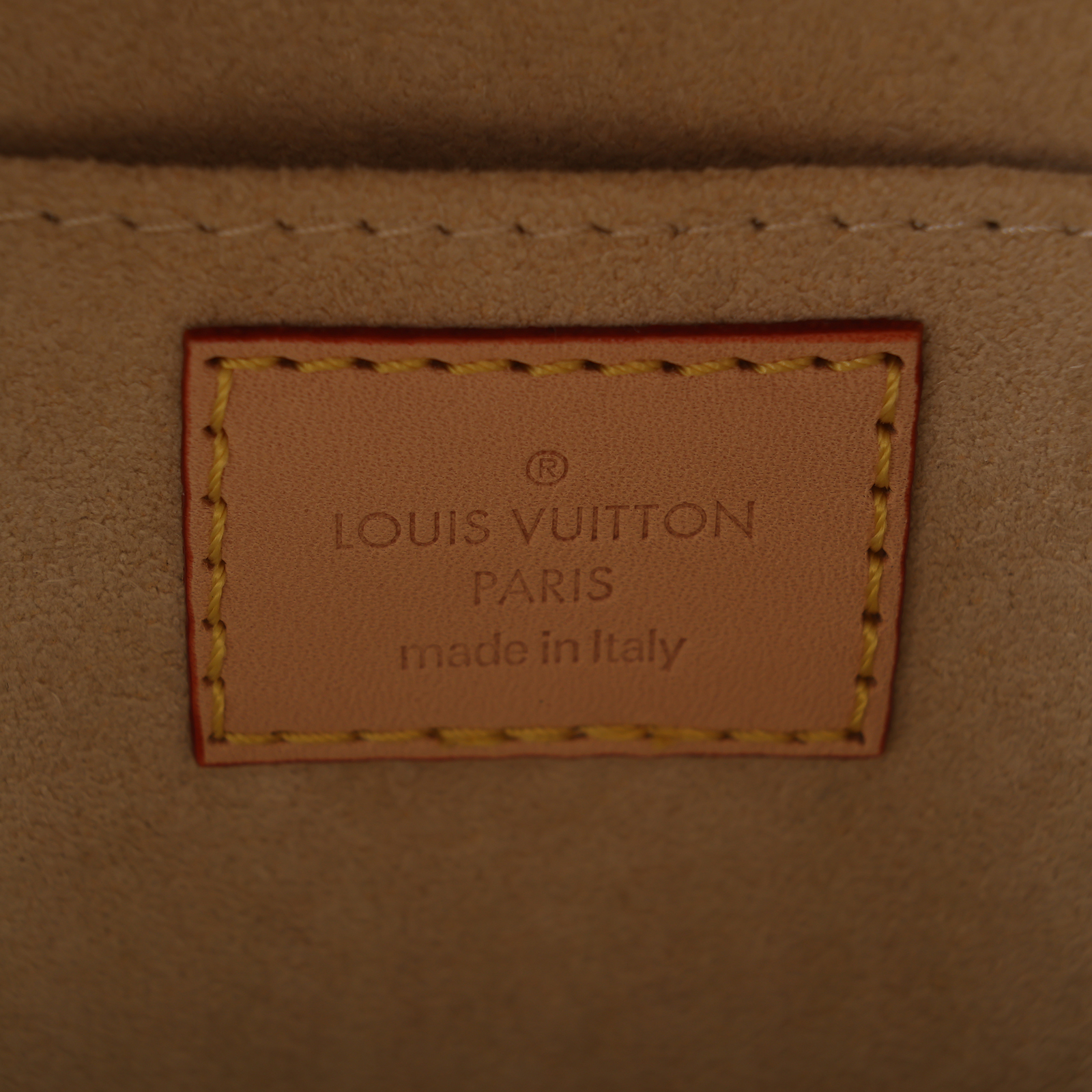 路易威登 LOUIS VUITTON Just In Case 肩背包 斜背包 M47096 晶片款 原花Just In Case 原廠盒子/鎖組