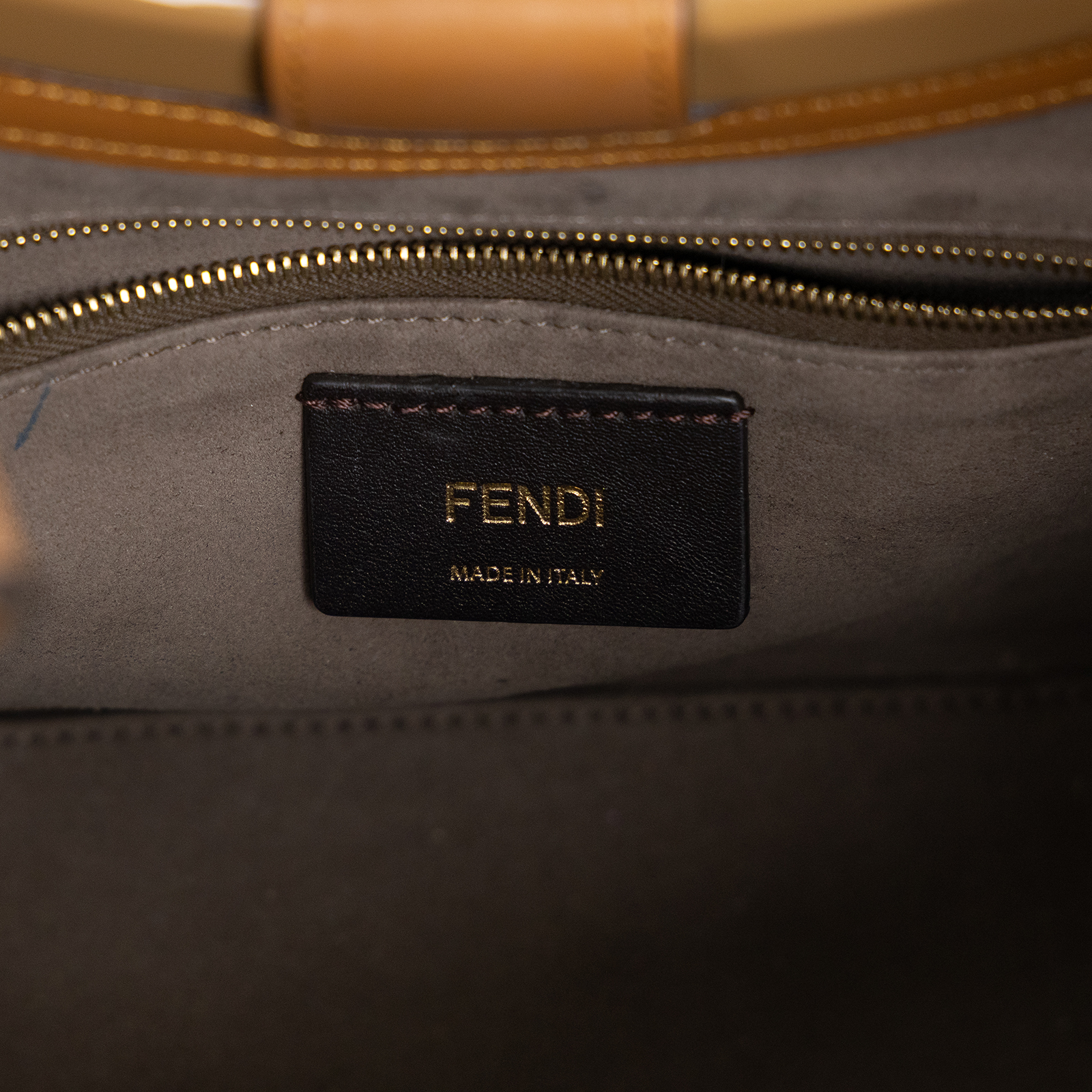 芬迪 FENDI FF Zucca Runaway Shopper 手提包 肩背包 斜背包 8BH353A86N Runaway Shopper小號 無附屬品