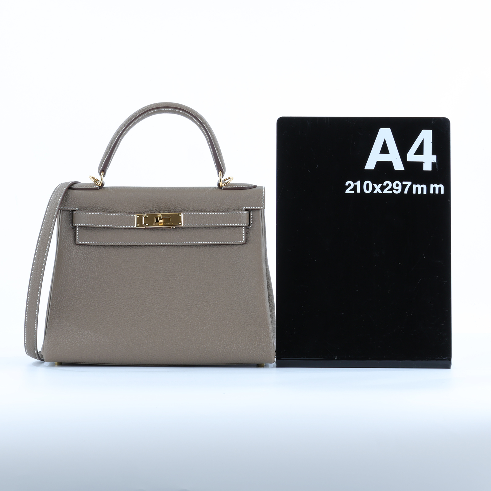 愛馬仕 Hermes Kelly Bag 凱莉包 28 金色五金 大象灰 H027630CC18 /U刻  原廠盒子/防塵袋/背帶/鎖組/雨衣