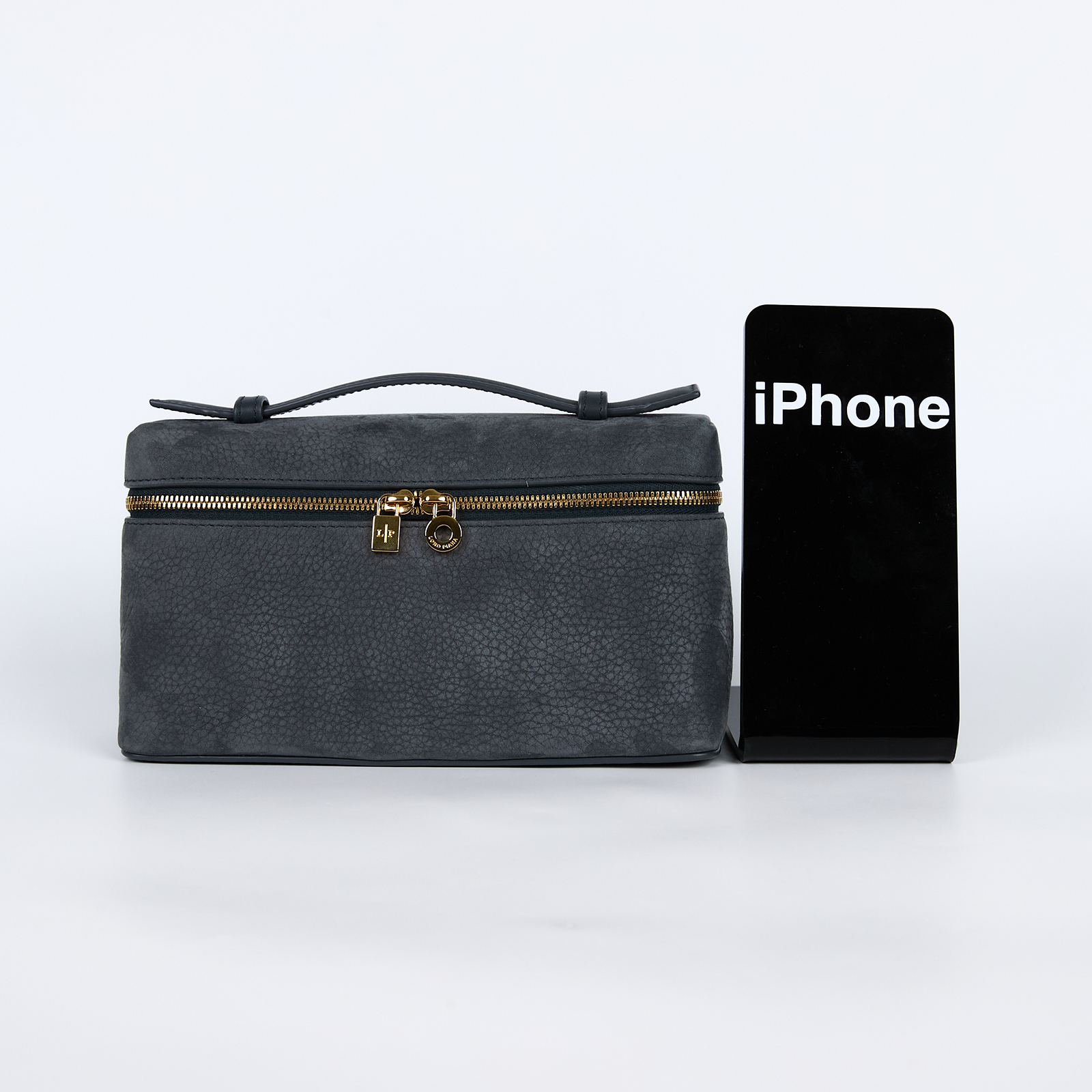 諾悠翩雅 LORO PIANA Extra Pouch L19 手拿包 FAP6658 藍牛皮絨面EXTRA POCKET L19 背帶