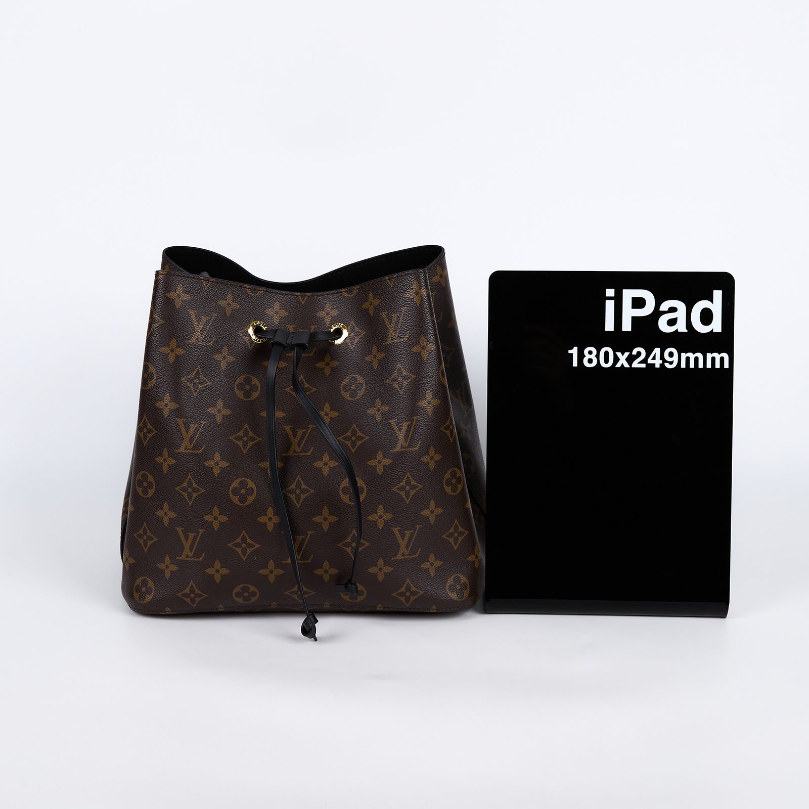 路易威登 LOUIS VUITTON NéoNoé MM 經典帆布 肩背 水桶包 黑色 M44020 黑原花NEONOE水桶包 背帶