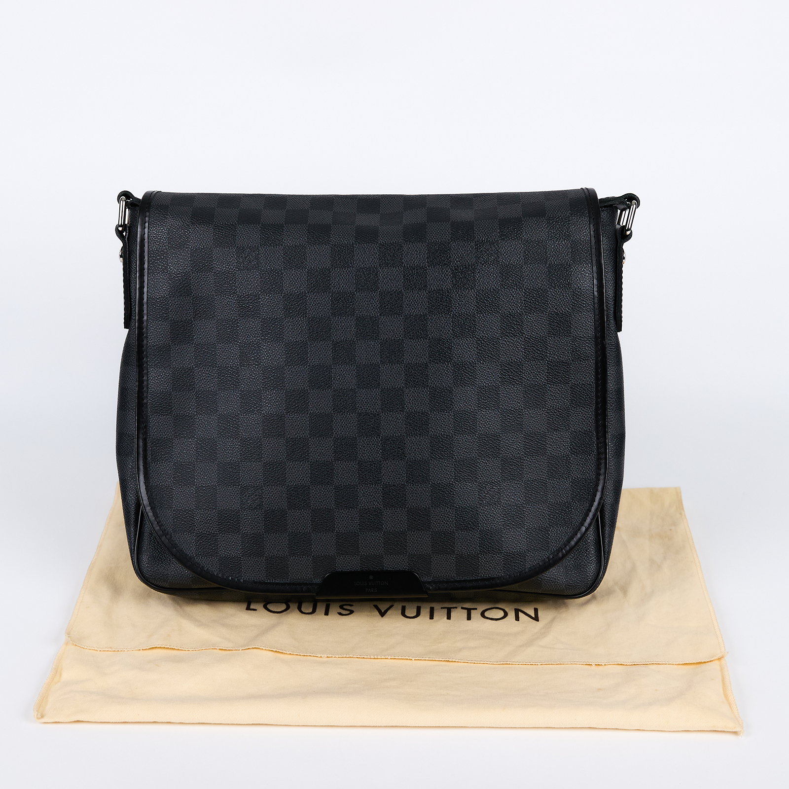 路易威登 LOUIS VUITTON Daniel MM 棋盤格 紋斜背包 N58029 黑棋盤DANIEL MM 防塵袋