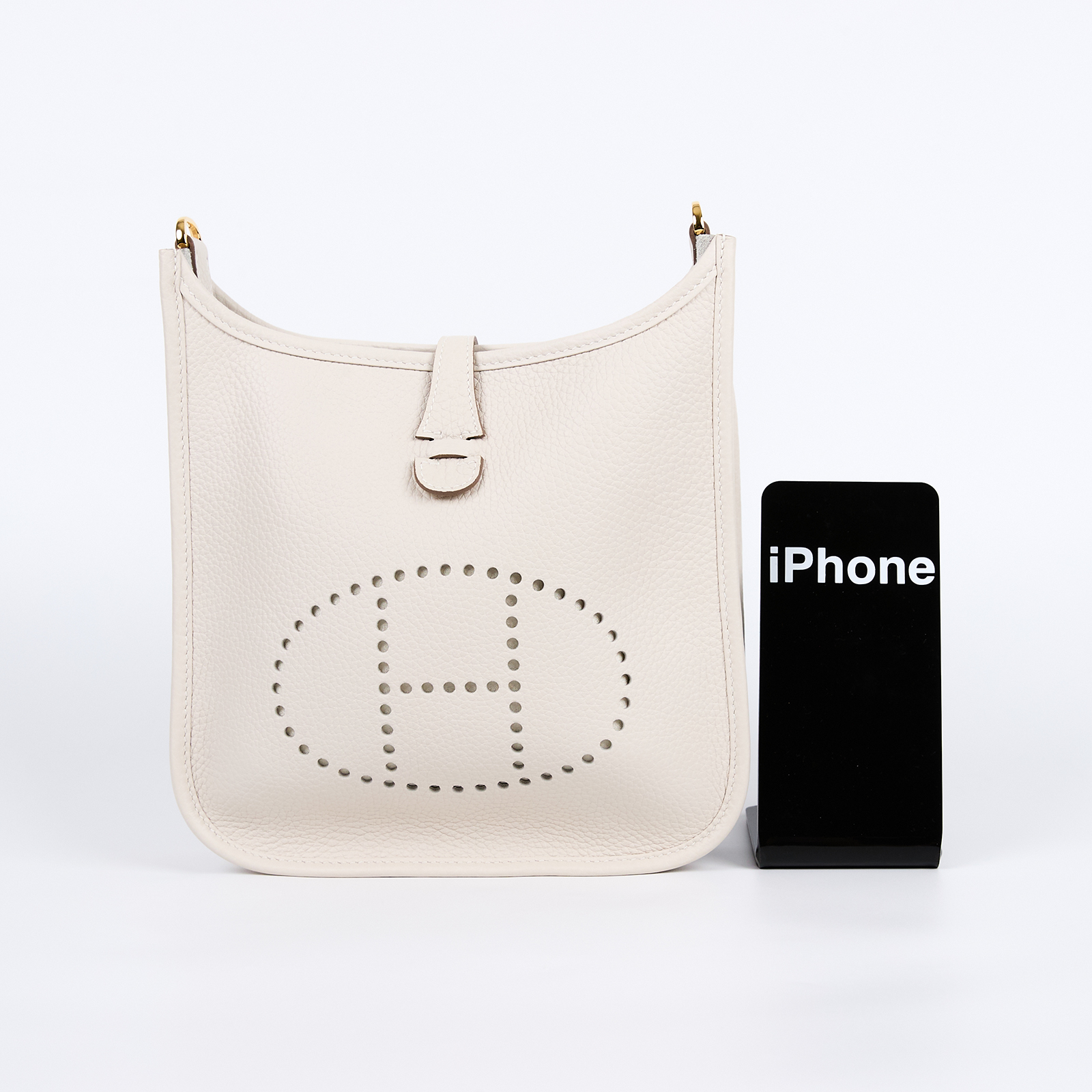 愛馬仕 Hermes Evelyne Bag 伊芙琳包 23 Poche III Bag EV23 G刻 奶昔白EVELYNE23 原廠盒子/防塵袋/背帶