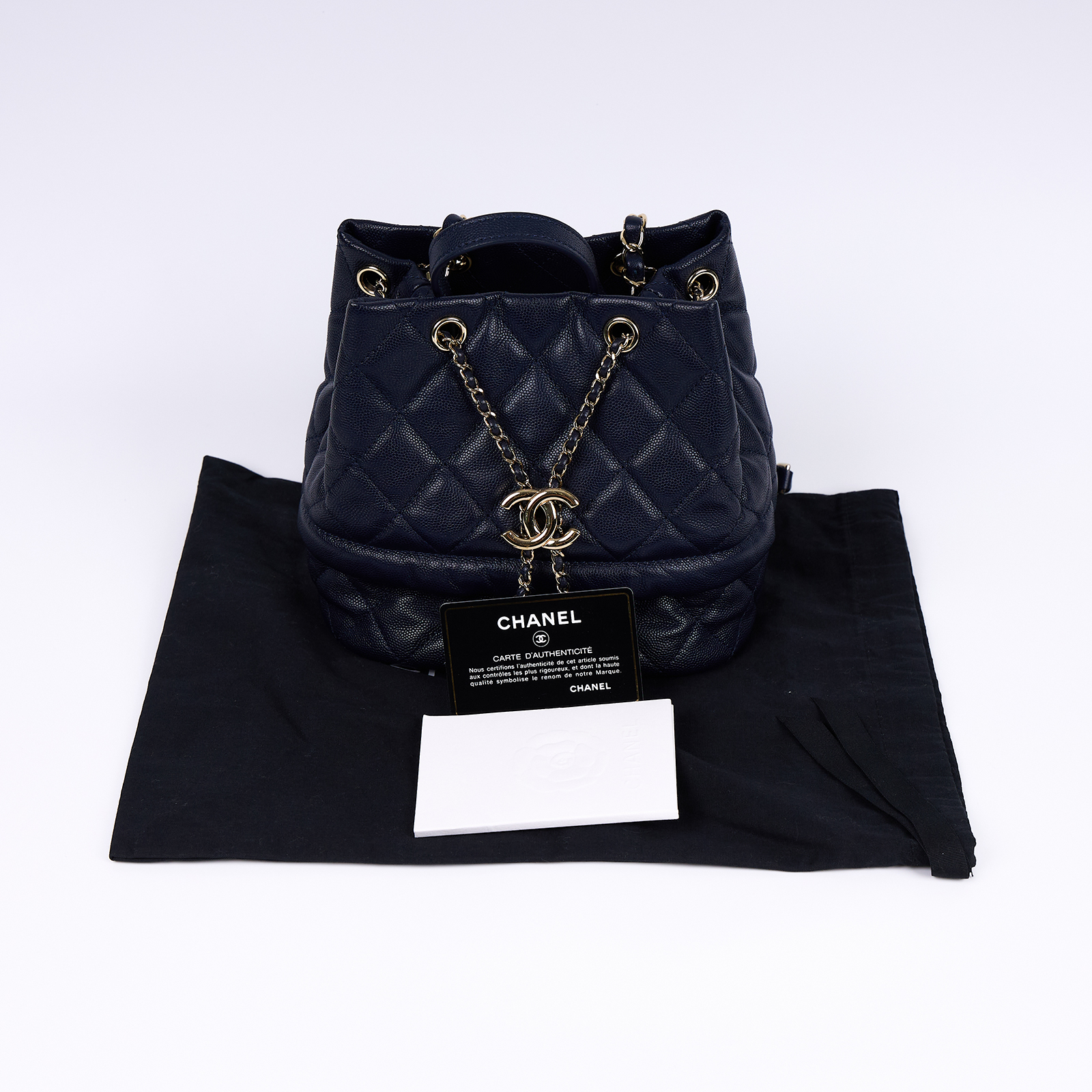 香奈兒 CHANEL CC LOGO 束口水桶包 手提包 斜背包 AS0894 28開 深藍荔枝水桶包 防塵袋/保證卡