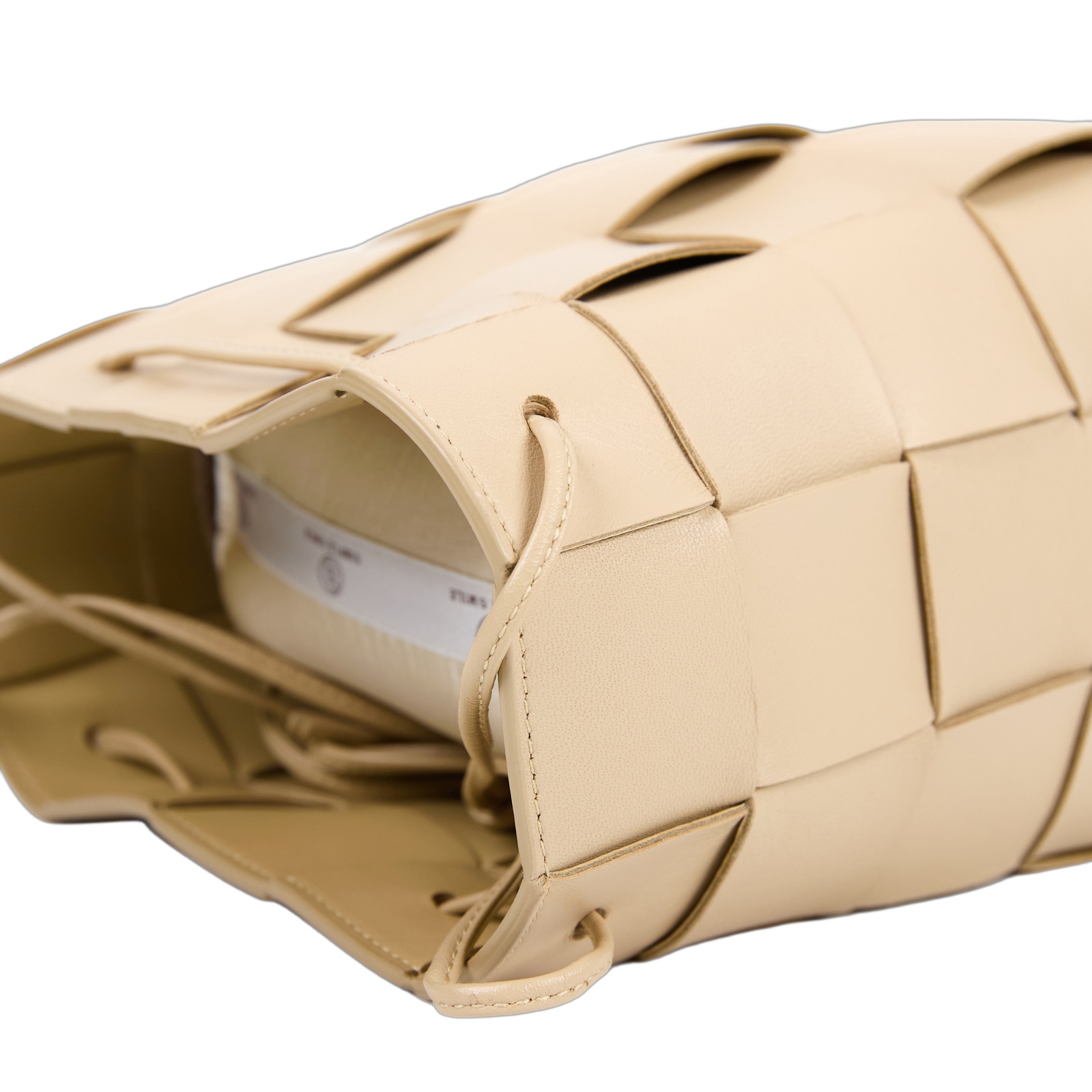 寶緹嘉 BOTTEGA VENETA Cassette 編織 迷你 水桶包 斜背包 680218VCQC4  防塵袋