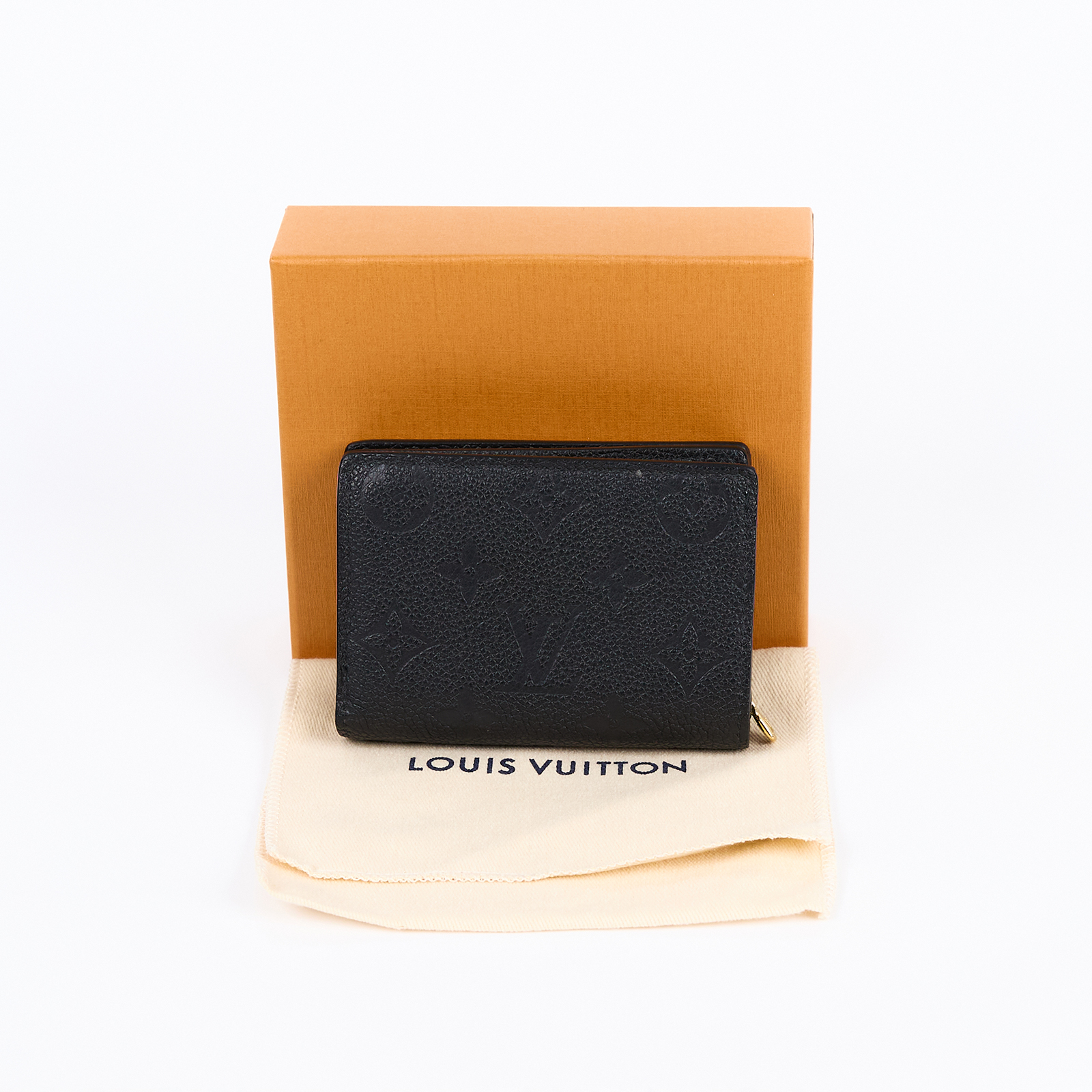 路易威登 LOUIS VUITTON Cléa 柔軟粒面壓花牛皮 錢包 短夾 黑色 M80151 晶片款  原廠盒子/防塵袋