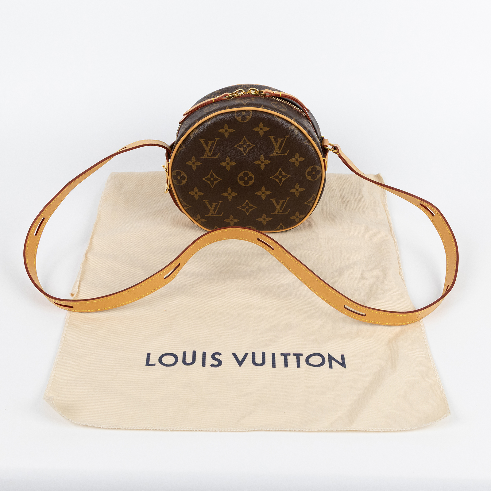 路易威登 LOUIS VUITTON Boite Chapeau Souple PM 圓餅包 肩背包 斜背包 M45578 晶片款  防塵袋