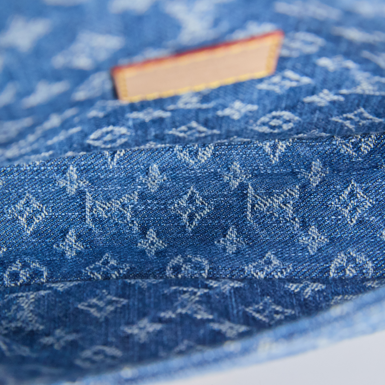 路易威登 LOUIS VUITTON Nano Diane 腋下包 法棍包 肩背包 單寧 M27700 晶片款 淺藍丹寧NANO DIANA 背帶2/防塵袋