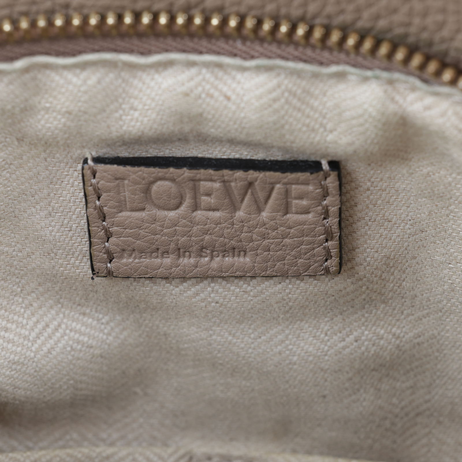 羅意威 LOEWE Small Puzzle bag 肩背包 斜背包 A510S20X14 沙色PUZZLE 小 防塵袋