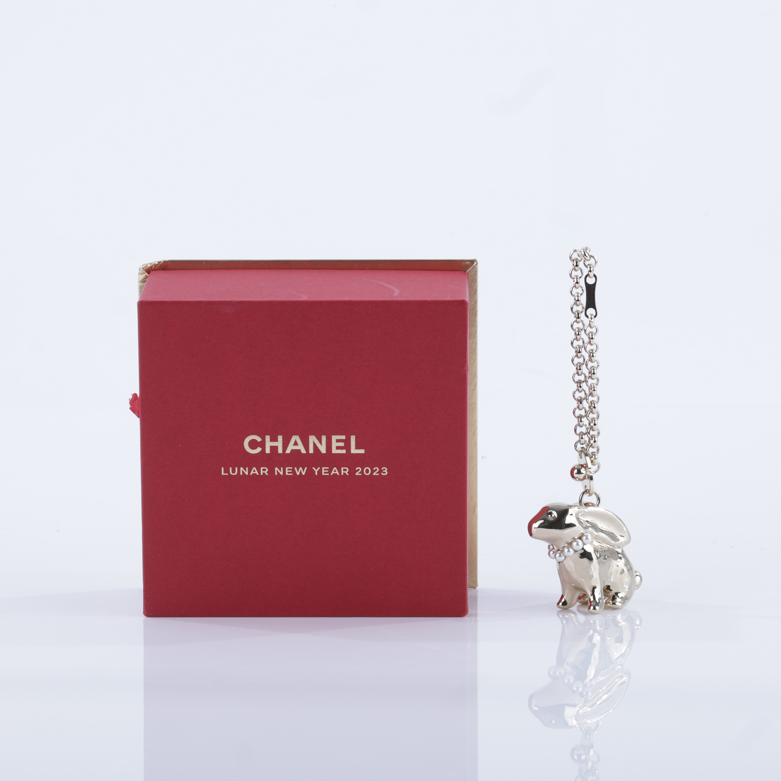 香奈兒 CHANEL 生肖 吊飾 包掛 鑰匙圈  兔年吊飾 原廠盒子