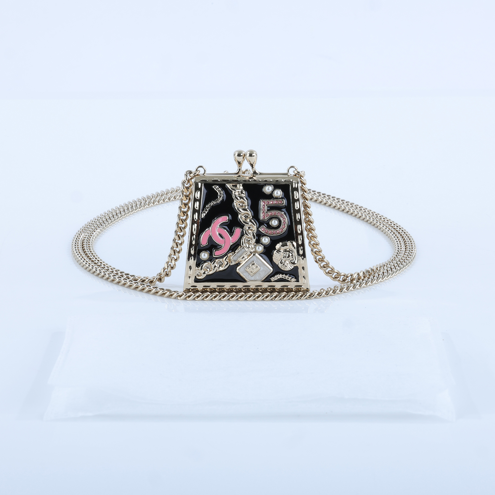 香奈兒 CHANEL 配飾 斜背包 小廢包 ABD335 B16656B24S 淡金色黑底口金小廢包 無附屬品
