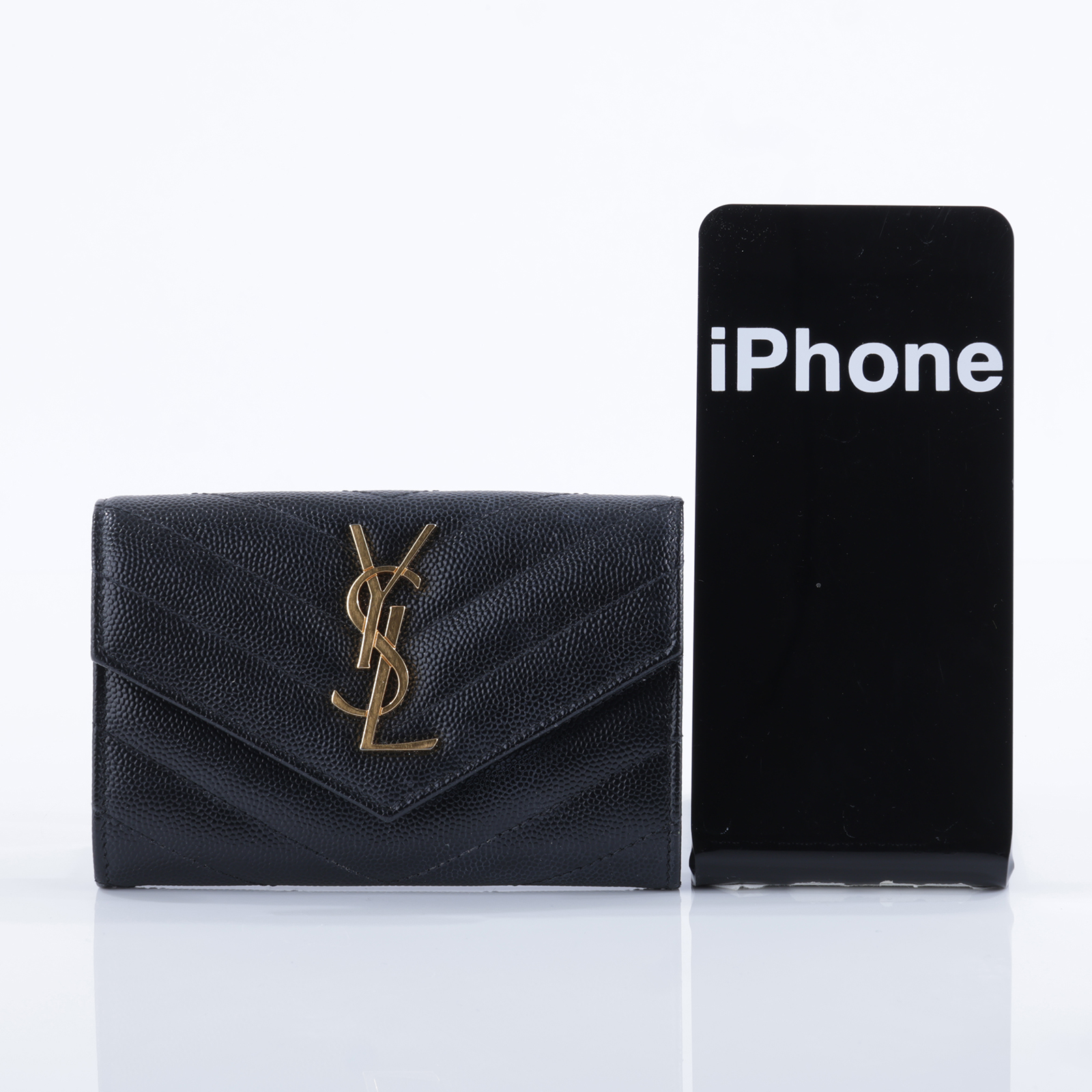 聖羅蘭 YSL SAINT LAURENT cassandre matelassé 粒面壓紋皮革 小型 信封錢包 短夾 414404BOW01  原廠盒子/防塵袋