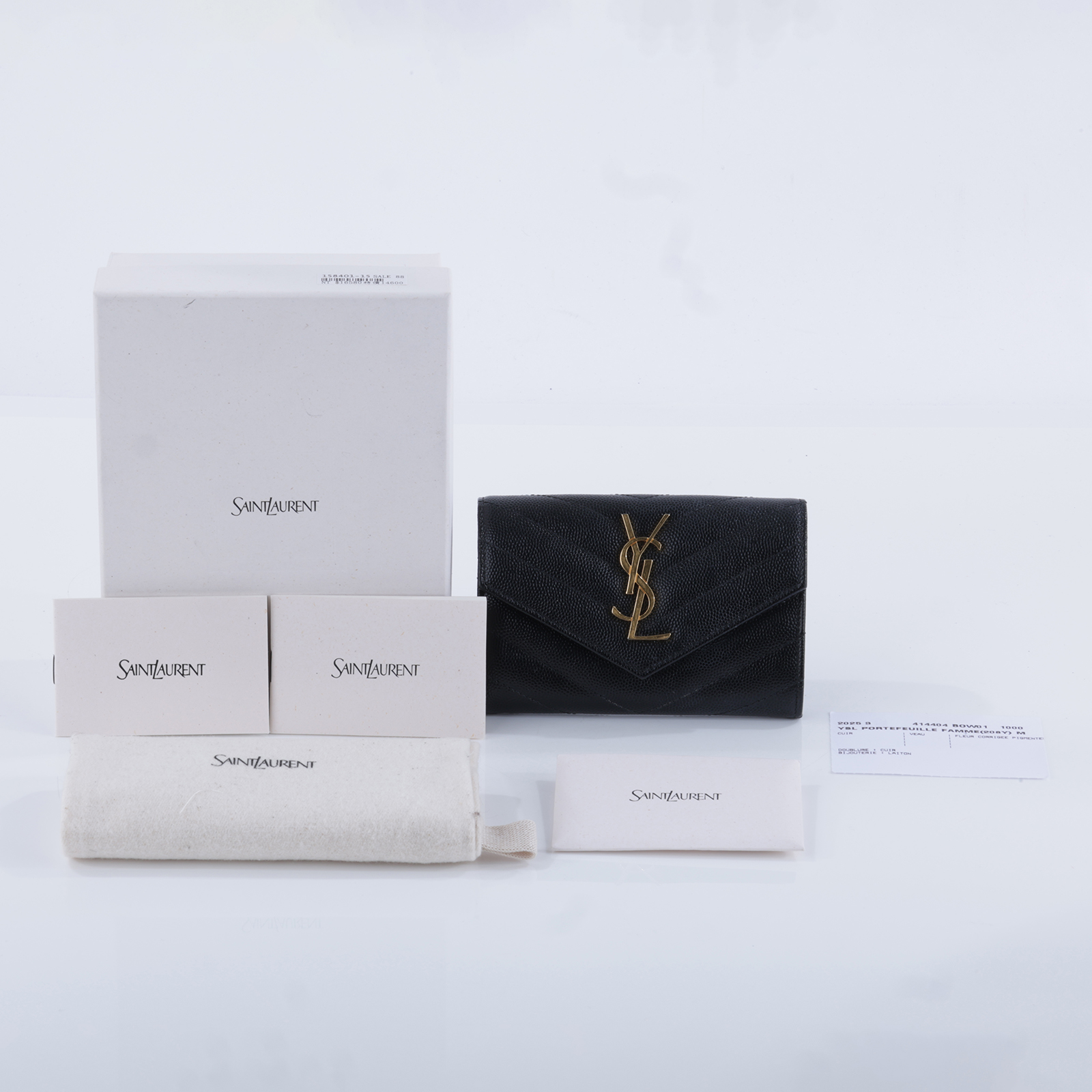 聖羅蘭 YSL SAINT LAURENT cassandre matelassé 粒面壓紋皮革 小型 信封錢包 短夾 414404BOW01  原廠盒子/防塵袋