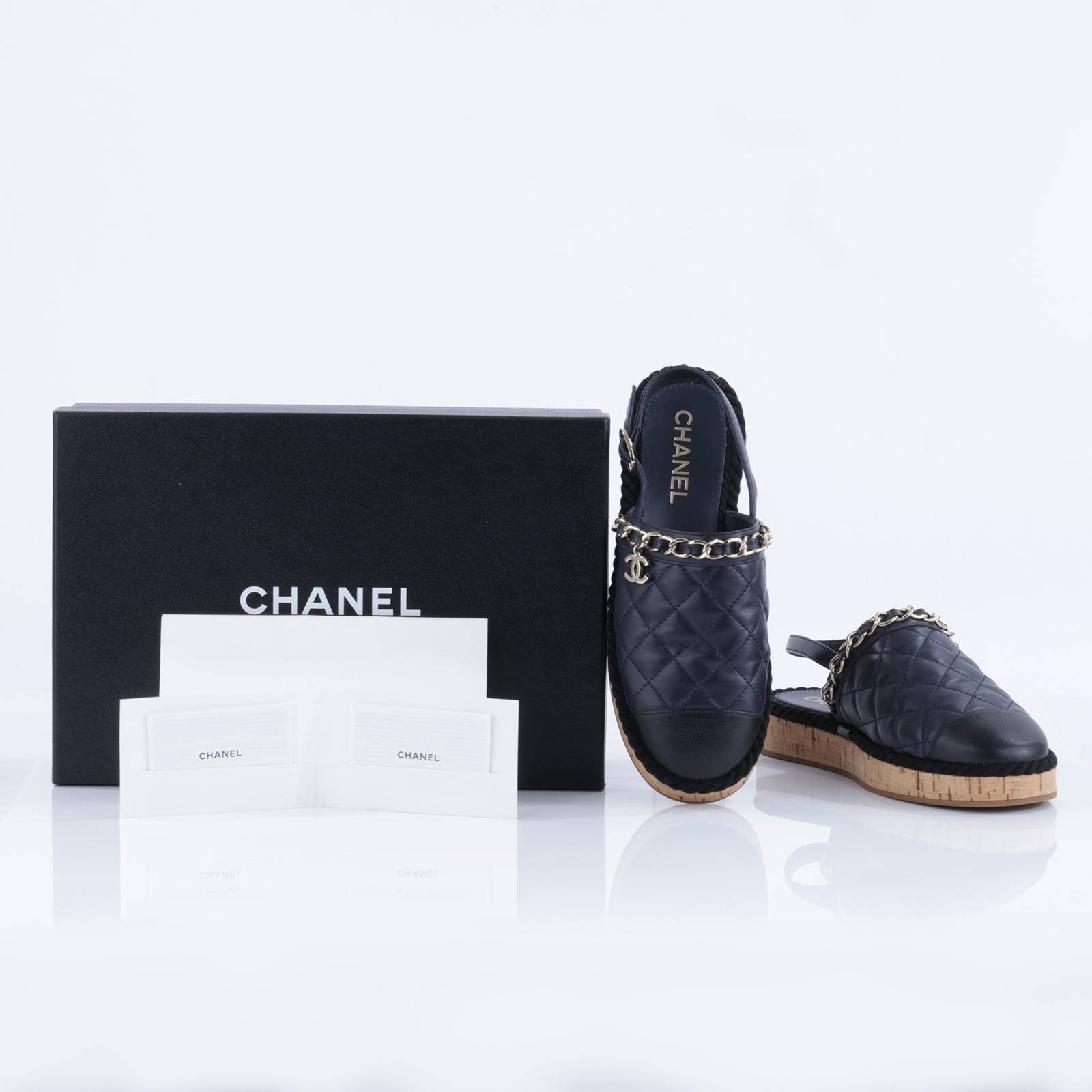 香奈兒 CHANEL CC LOGO 拖鞋 涼鞋 G37150_36 藍黑菱格皮穿鍊鞋#36C 原廠盒子