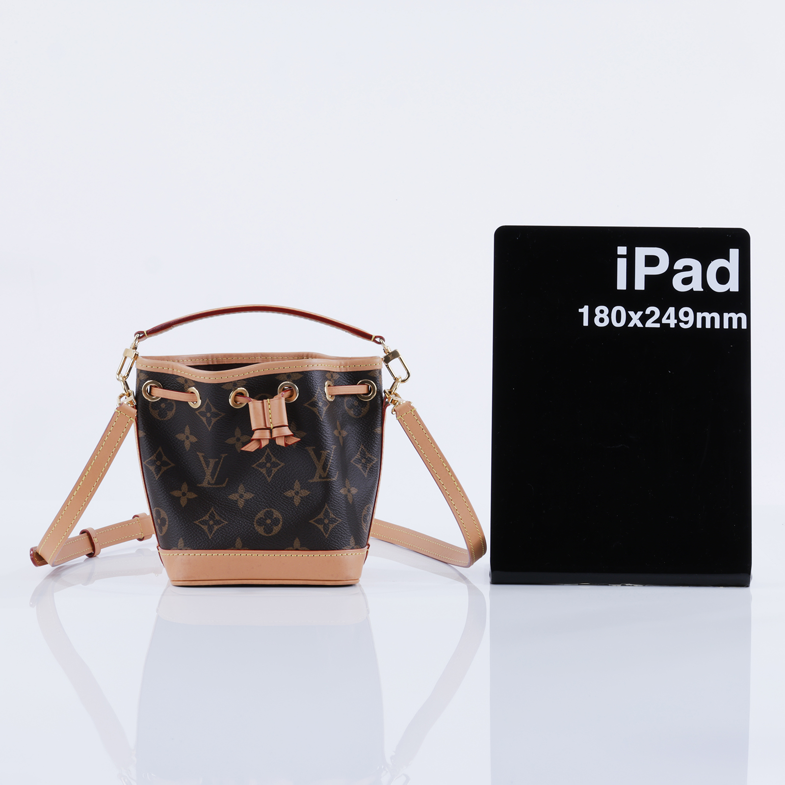 路易威登 LOUIS VUITTON Nano Noé 原花 束口水桶包 M81266 晶片款 原花NANO NOE水桶包 防塵袋/背帶