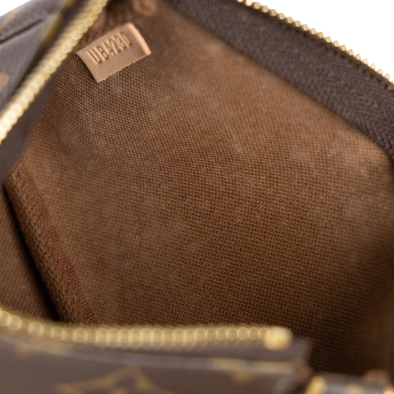路易威登 LOUIS VUITTON Monogram塗層帆布 鏈帶 迷你小皮包 M58009 原花POUCH金鍊包 原廠盒子/防塵袋