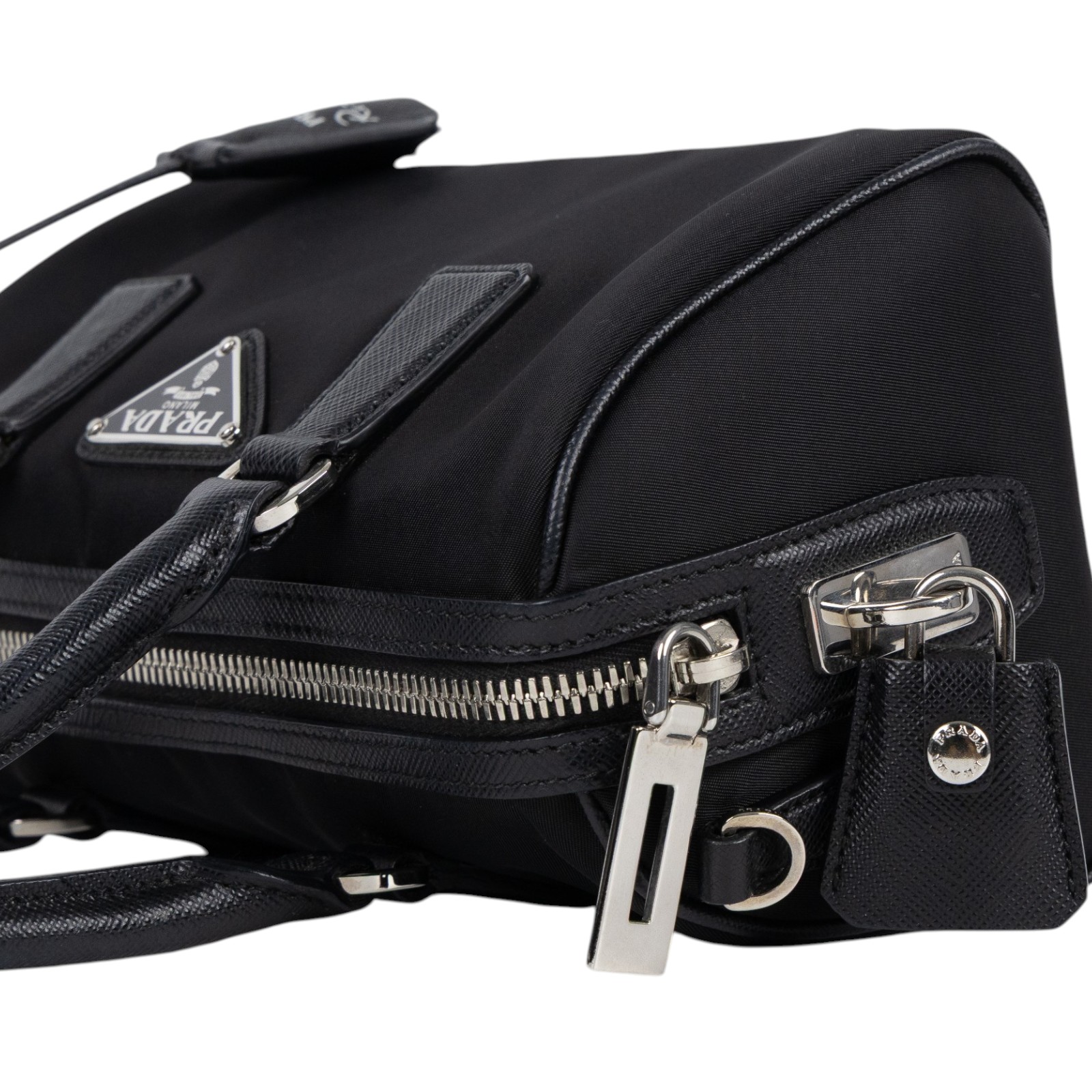 普拉達 PRADA Re-Edition 2005 Nylon 波士頓包 1BB846_064 黑尼龍波士頓包 背帶/小包/鎖組/鑰匙吊牌