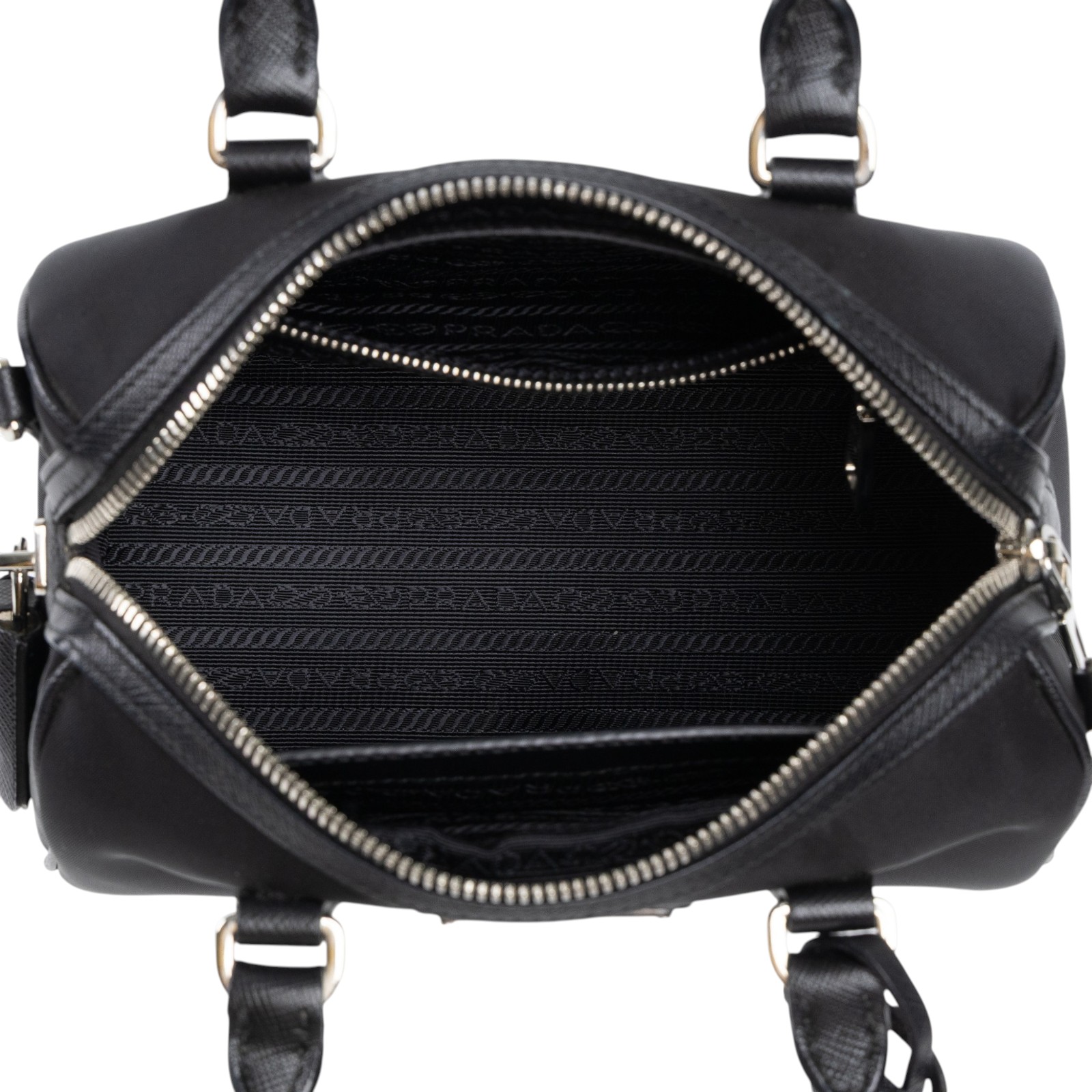 普拉達 PRADA Re-Edition 2005 Nylon 波士頓包 1BB846_064 黑尼龍波士頓包 背帶/小包/鎖組/鑰匙吊牌