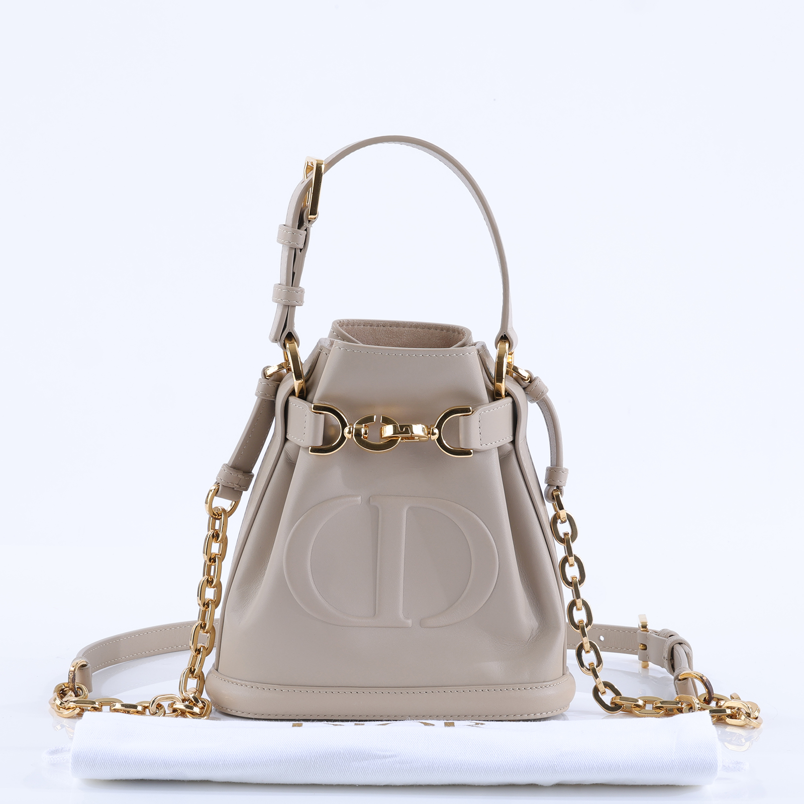 迪奧 CHRISTIAN DIOR Cest Dior 水桶包 M2272UBHA 奶茶C&amp;#39;EST SMALL水桶包 防塵袋/背帶
