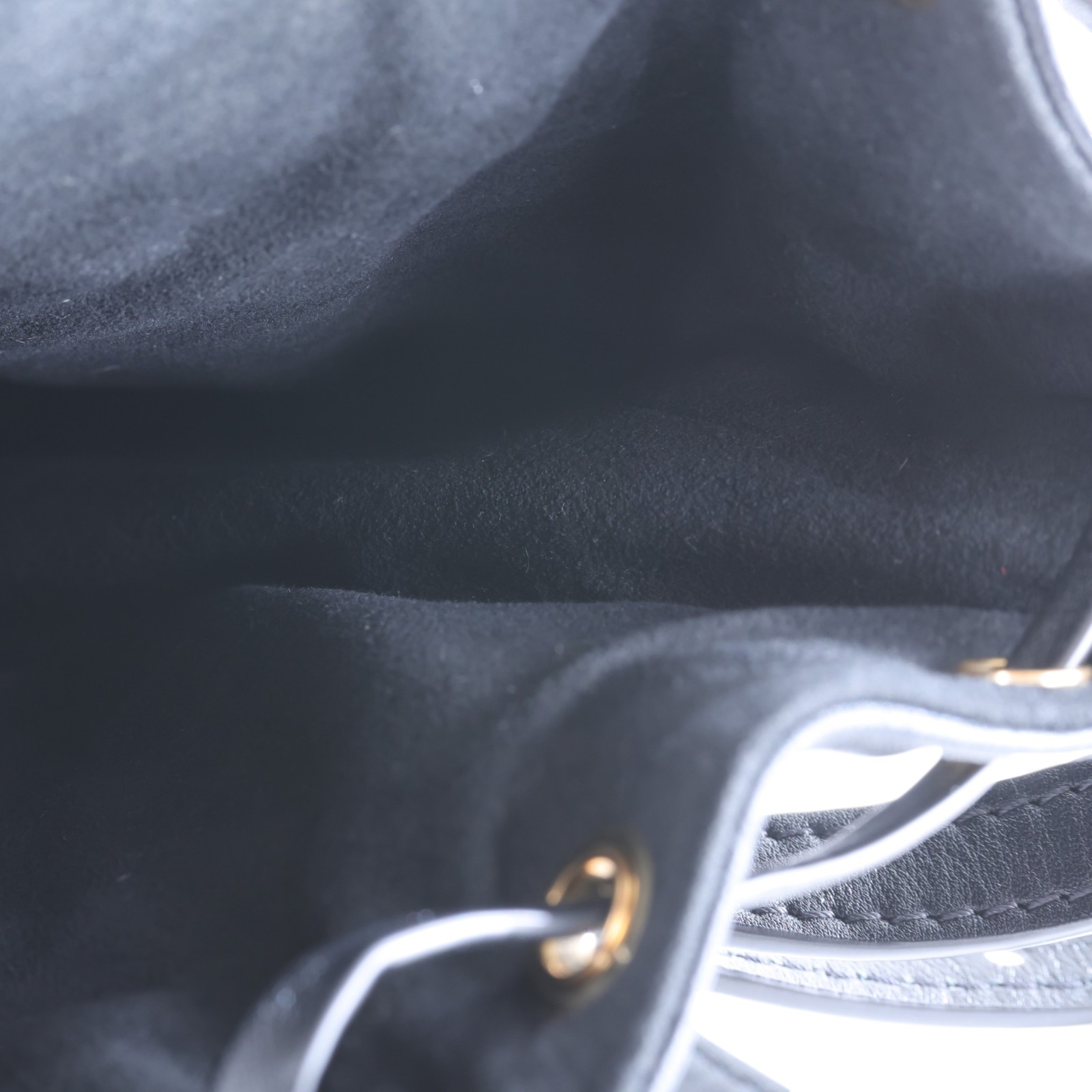 路易威登 LOUIS VUITTON Coussin Backpack PM 雙肩後背包 中型 M13357 晶片款  防塵袋/背帶/鍊帶/鎖組/購買證明