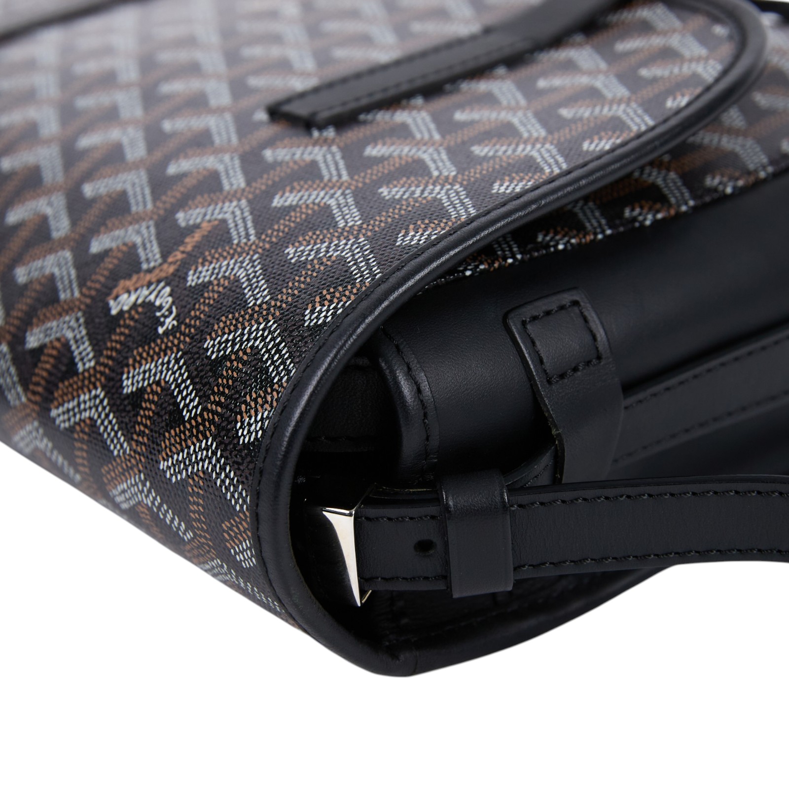 高雅德 GOYARD Belvédère PM 小型 馬鞍包 肩背包 斜背包  黑郵差包　初期型 無附屬品