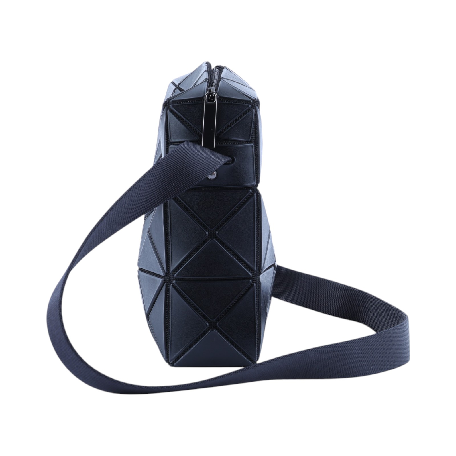 三宅一生 ISSEY MIYAKE BAOBAO CUBOID 幾何立方 4X3 斜背包  黑幾何肩背包4X3 防塵袋