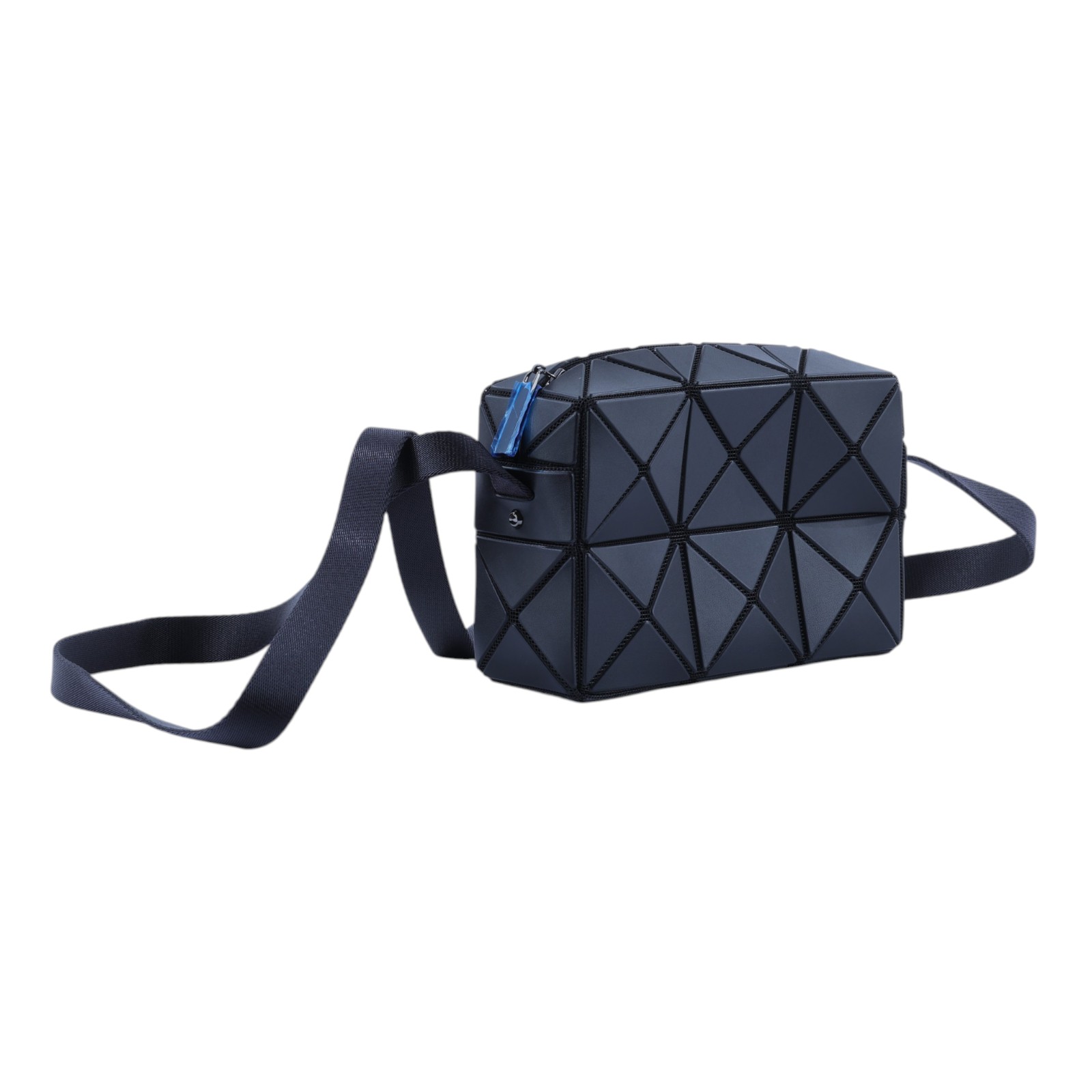 三宅一生 ISSEY MIYAKE BAOBAO CUBOID 幾何立方 3X2 斜背包  黑幾何肩背包3X2 防塵袋
