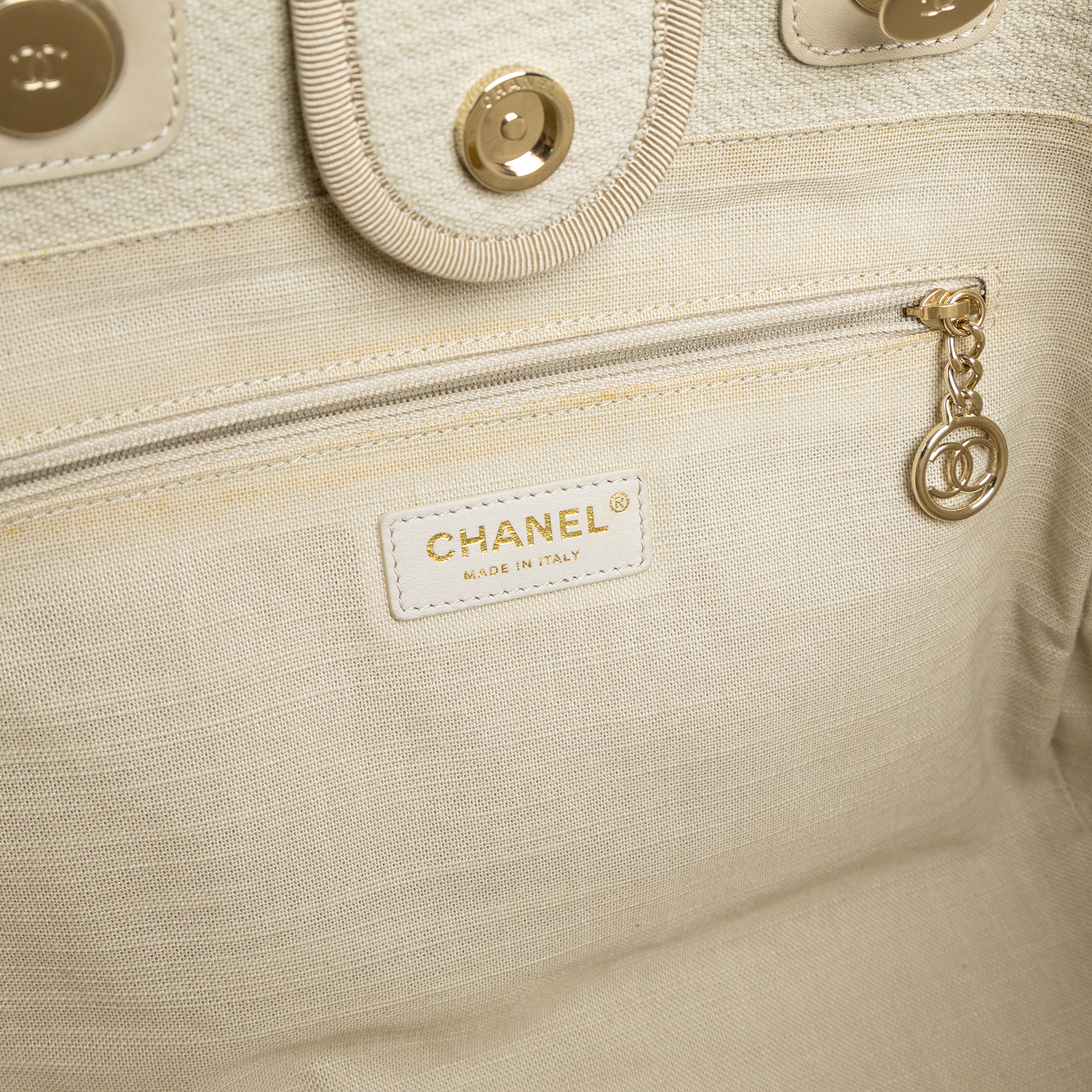 香奈兒 CHANEL 海灘包 小型 AS3257 晶片款 米色沙灘包 內袋