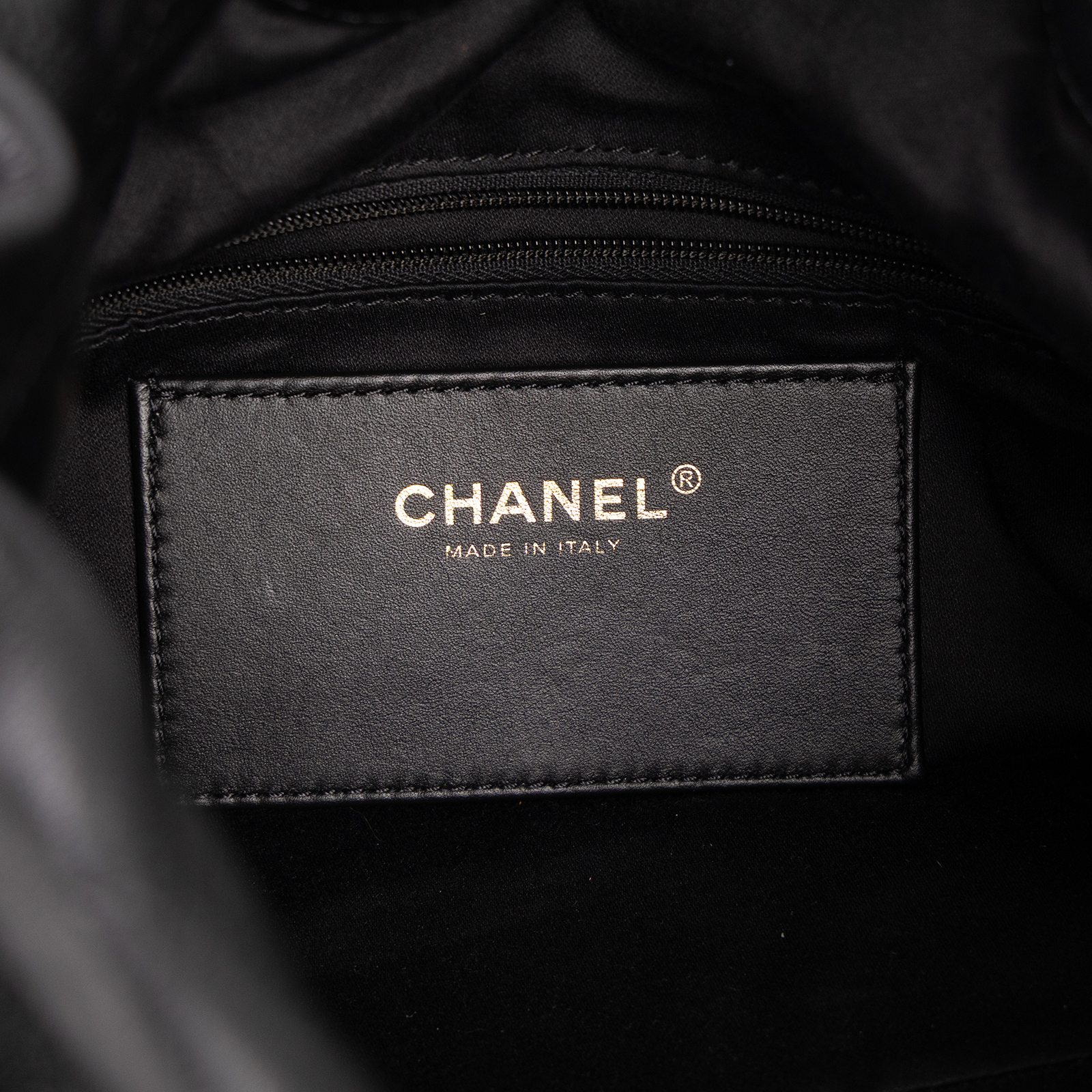 香奈兒 CHANEL Hobo Bag 流浪包 AS5976 晶片款 黑金HOBO 防塵袋