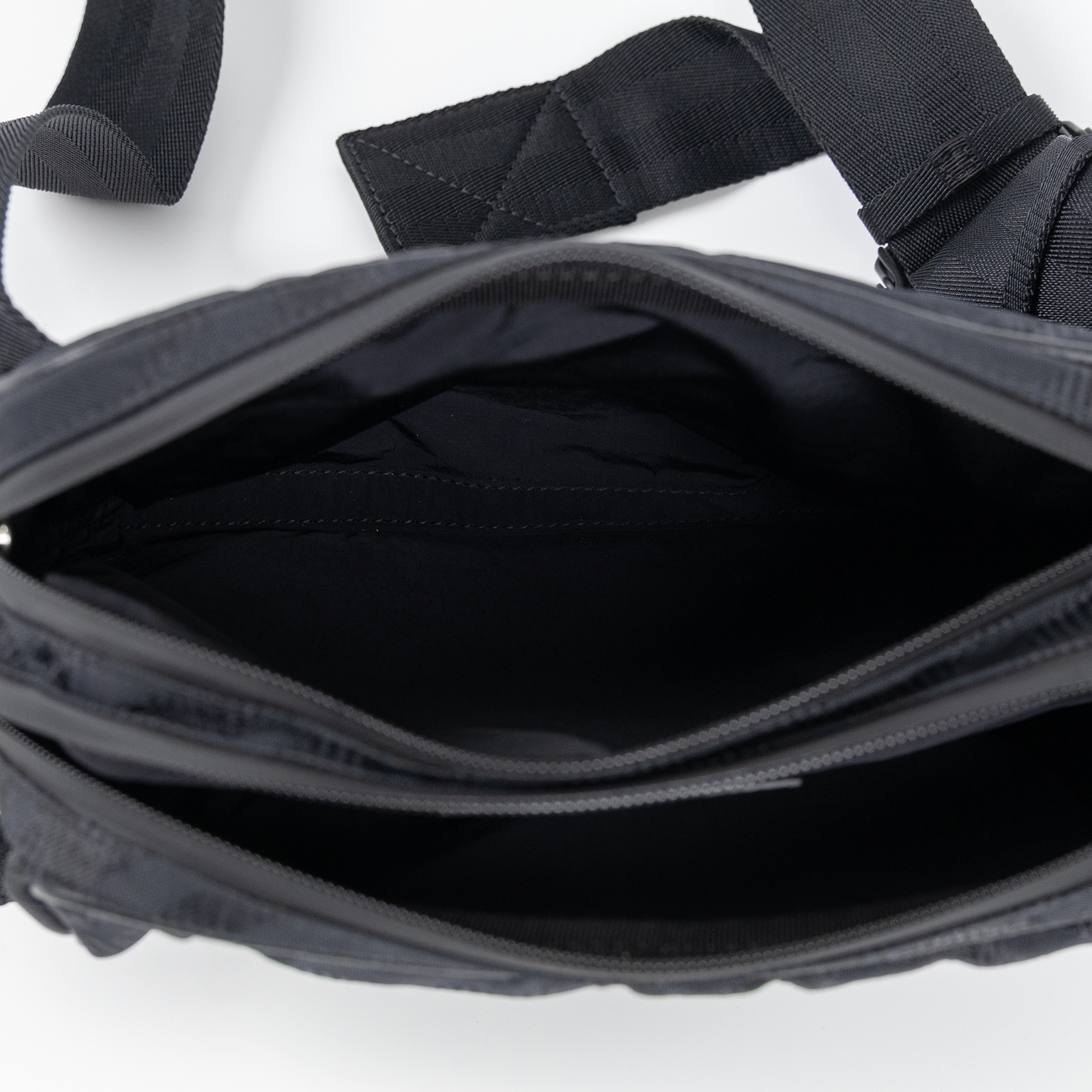 博柏利 BURBERRY ML BELT BAG NJ2 尼龍斜背包 腰包 8083446 黑尼龍格紋腰包 無附屬品