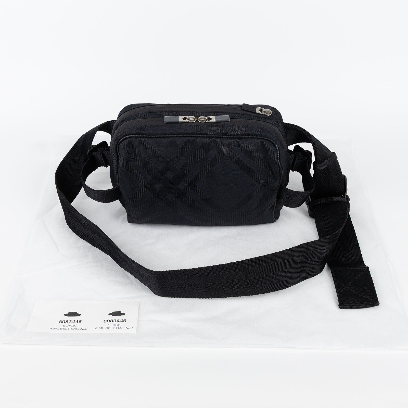 博柏利 BURBERRY ML BELT BAG NJ2 尼龍斜背包 腰包 8083446 黑尼龍格紋腰包 無附屬品