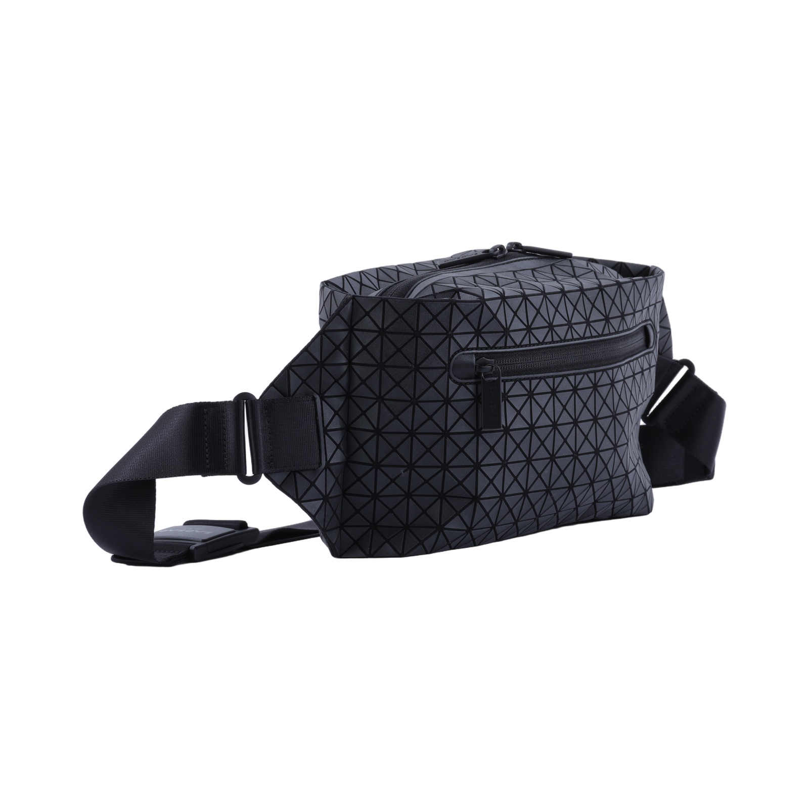 三宅一生 ISSEY MIYAKE BAOBAO 斜背包 胸包 BB52-AG141 黑幾何腰包 無附屬品
