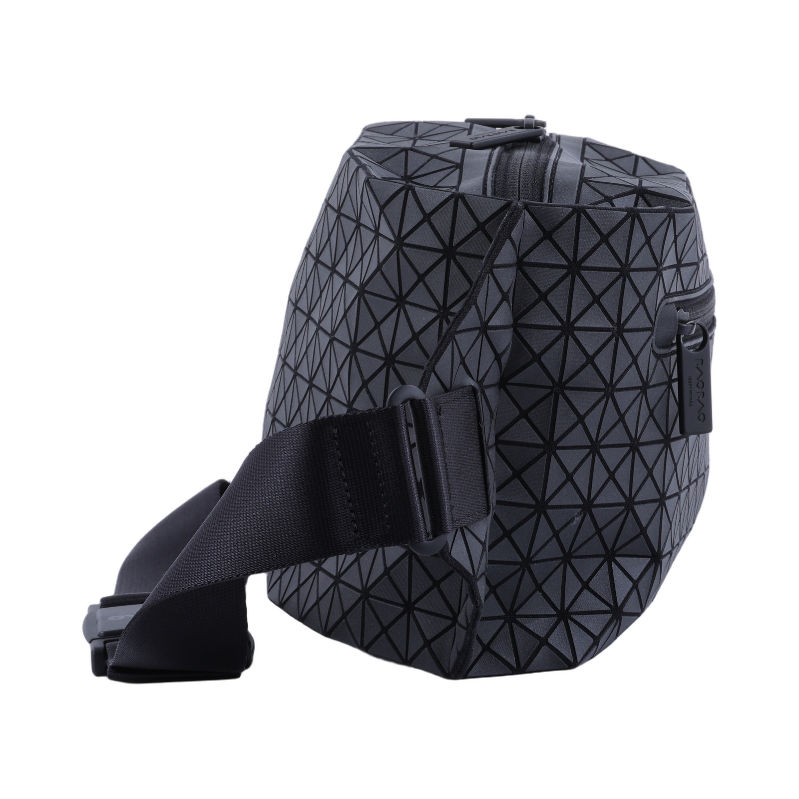 三宅一生 ISSEY MIYAKE BAOBAO 斜背包 胸包 BB52-AG141 黑幾何腰包 無附屬品