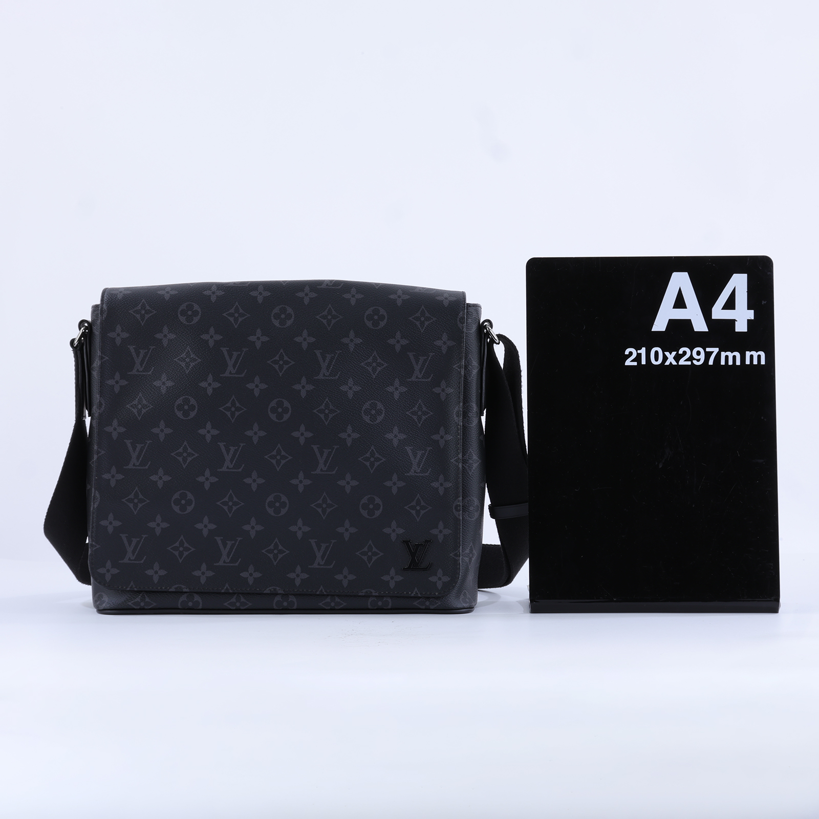 路易威登 LOUIS VUITTON District MM 肩背包 M44001 黑原花DISTRICT MM 購買證明
