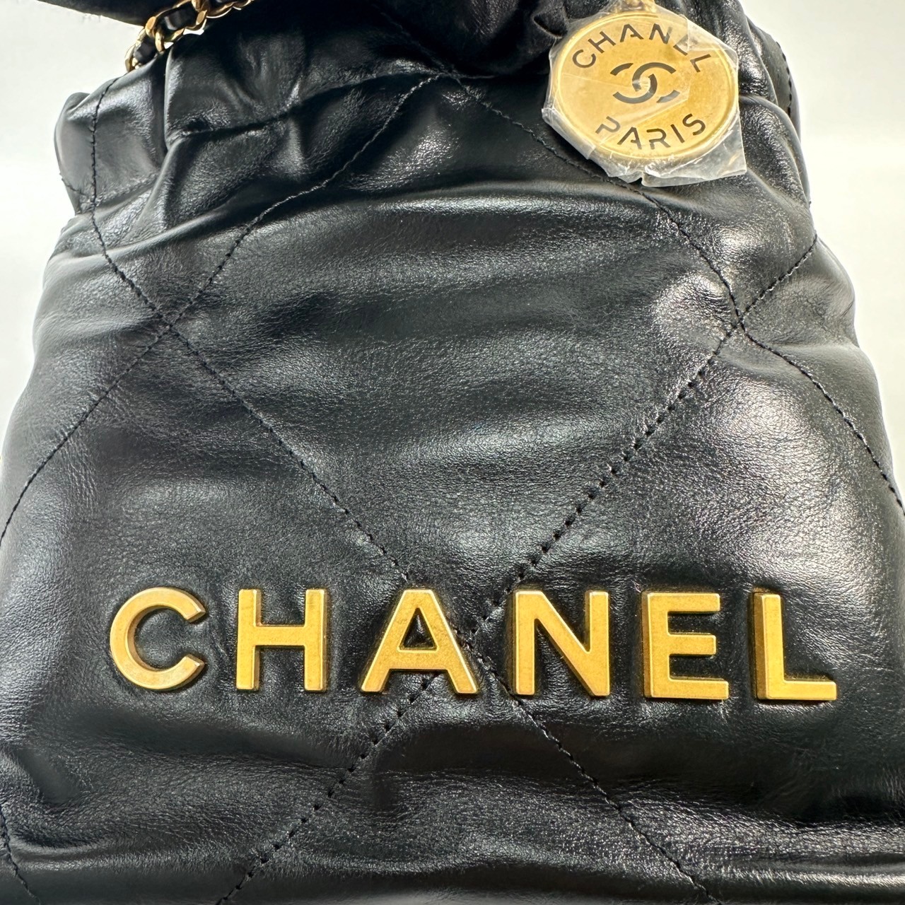 香奈兒 CHANEL 22 迷你 束口包 AS3980 晶片款 黑金22 MINI 原廠盒子/防塵袋